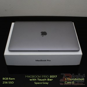 MacBook Pro 2017 With Touch bar 
