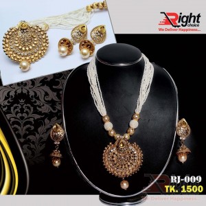 Stylish Necklace and Ear Rings